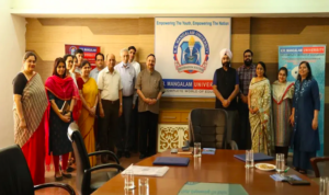 K.R. MANGALAM UNIVERSITY JOINS HANDS WITH SRI GURU GOBIND SINGH COLLEGE OF COMMERCE